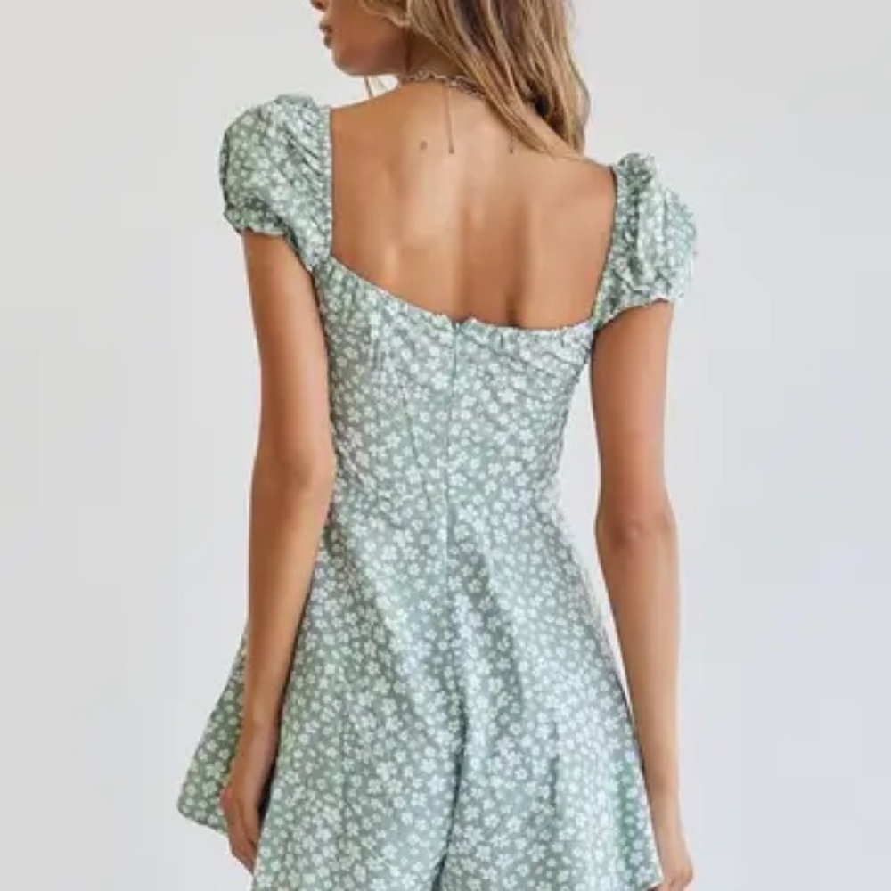 Princess Polly Floral Puff Sleeve Mini Romper 
Cottagecore Picnic Fairycore - Picture 2 of 8